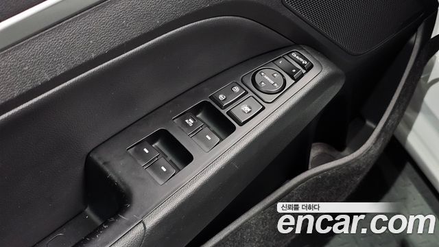 Hyundai AVANTE 2020 — photo 25