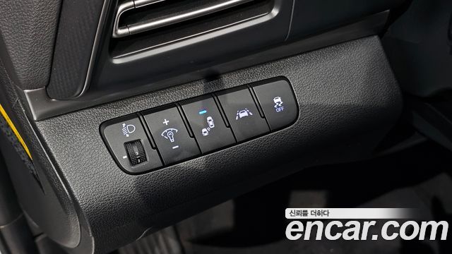 Hyundai AVANTE 2020 — photo 26