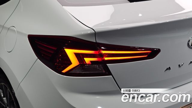 Hyundai AVANTE 2020 — photo 9