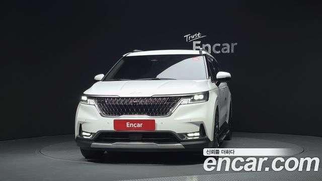 Kia Canival 2023 — photo 3