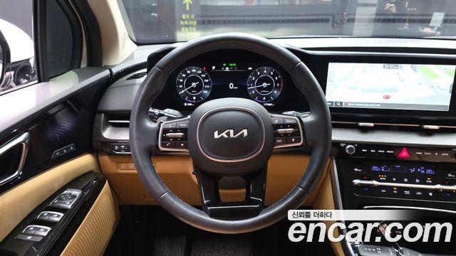 Kia Canival 2023 — photo 19