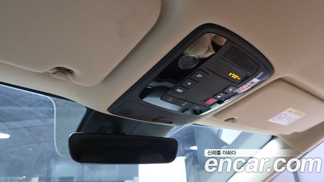Kia Canival 2023 — photo 24