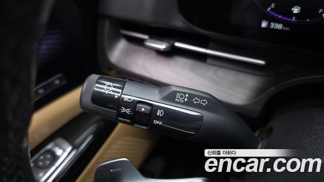 Kia Canival 2023 — photo 28