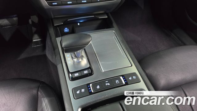 Genesis G80 2019 — photo 12