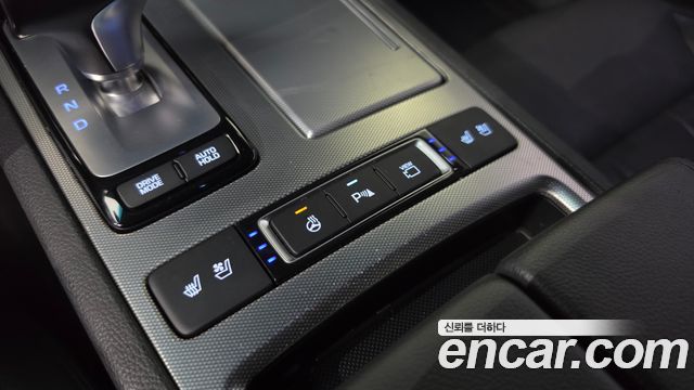 Genesis G80 2019 — photo 29