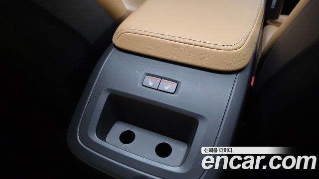 Volvo XC60 2023 — photo 34
