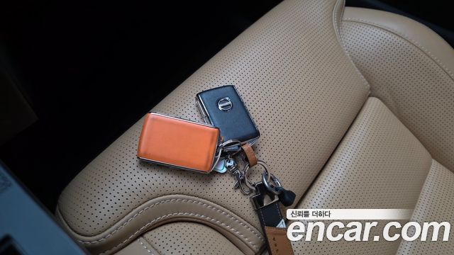Volvo XC60 2023 — photo 40