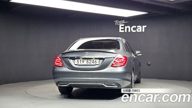 Mercedes-Benz C-Class 2017 — photo 4