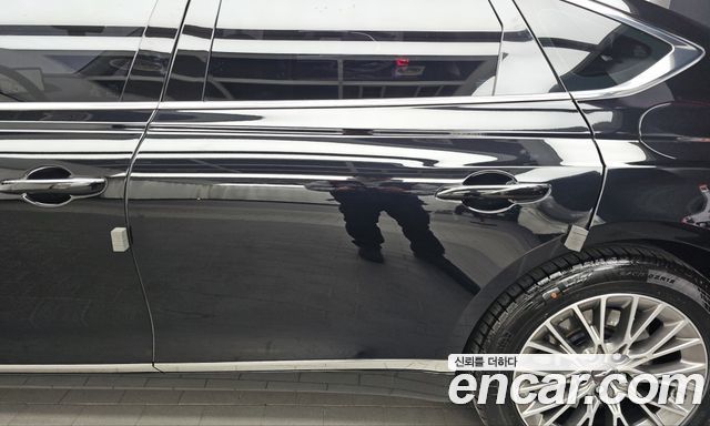 Genesis G80 2021 — photo 17