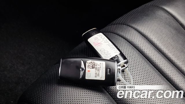 Genesis G80 2021 — photo 31