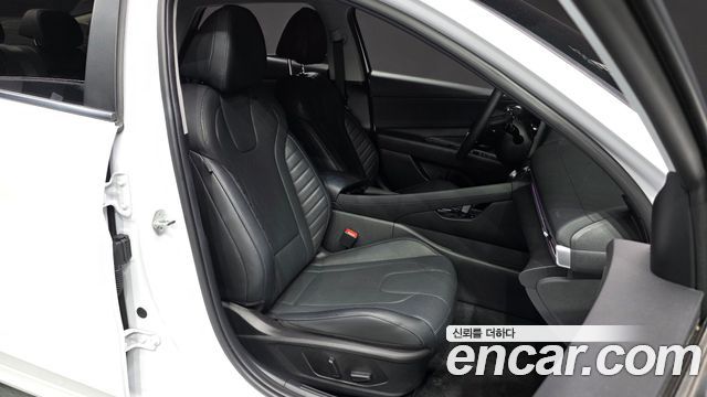 Hyundai AVANTE 2024 — photo 11