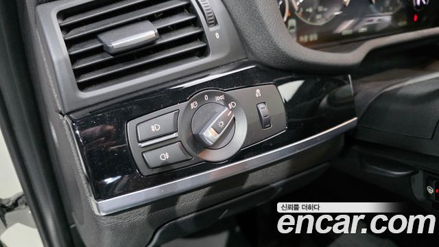 BMW X3 2016 — photo 12