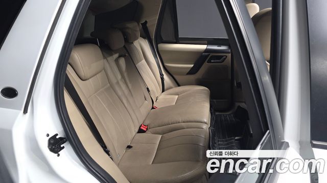 Land Rover Freelander 2014 — photo 11