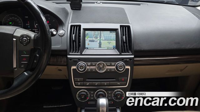 Land Rover Freelander 2014 — photo 14