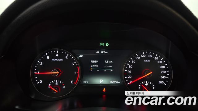 Kia K7 2017 — photo 8