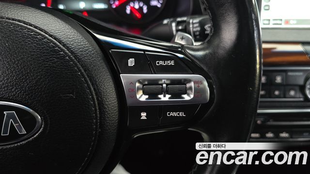 Kia K7 2017 — photo 15