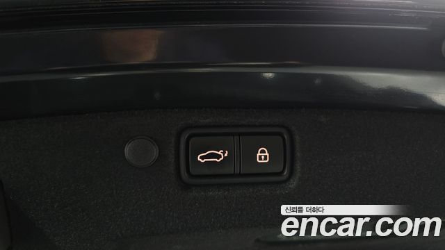 Kia K7 2017 — photo 16