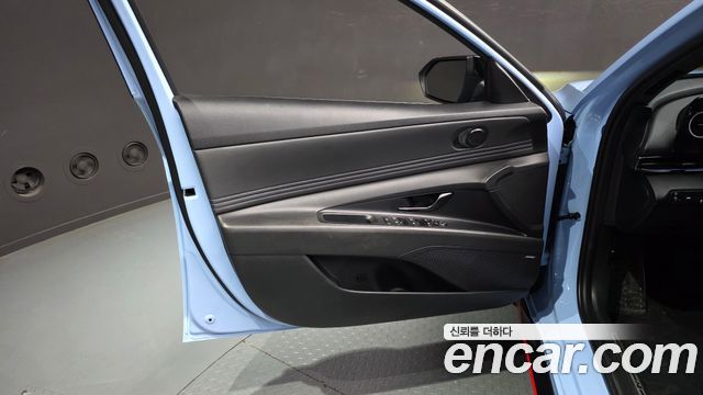 Hyundai AVANTE 2022 — photo 14