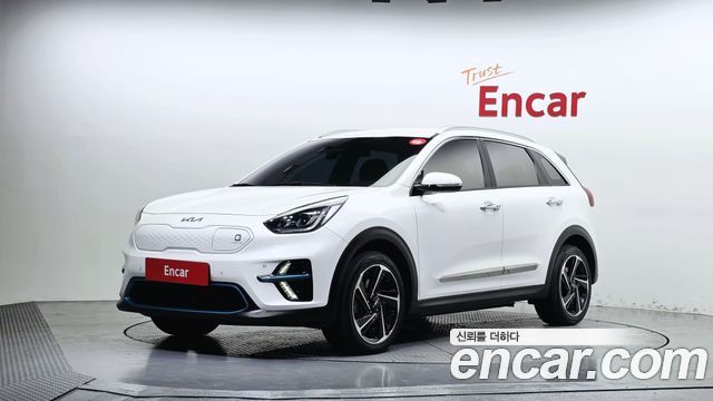 Kia Niro 2022 — photo 1