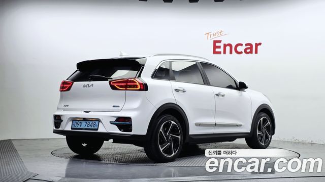 Kia Niro 2022 — photo 2