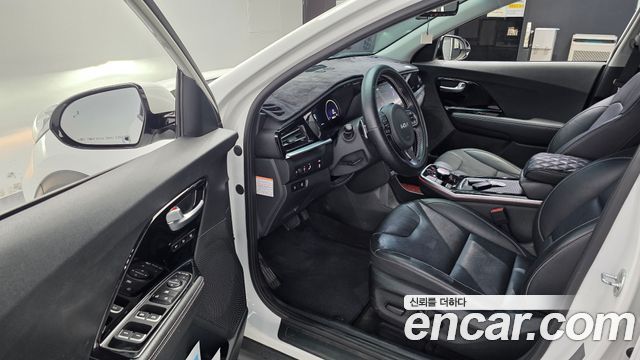 Kia Niro 2022 — photo 13