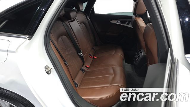 Audi A6 2018 — photo 18