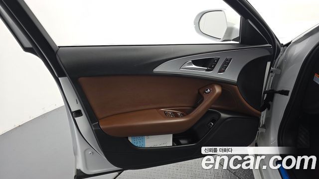 Audi A6 2018 — photo 14