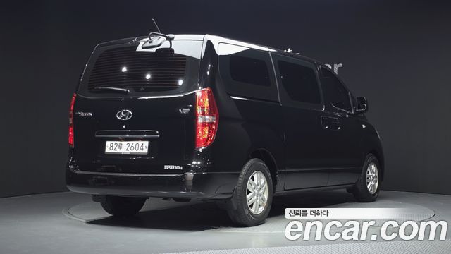 Hyundai Starex 2016 — photo 2