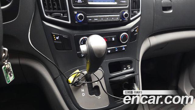 Hyundai Starex 2016 — photo 12