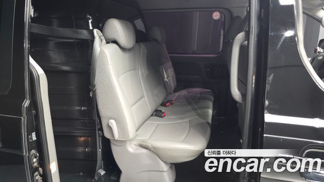 Hyundai Starex 2016 — photo 17