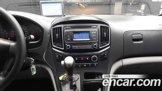 Hyundai Starex 2016 — photo 19