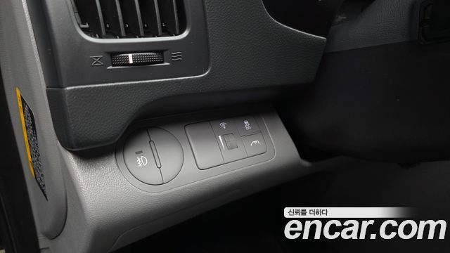 Hyundai Starex 2016 — photo 25