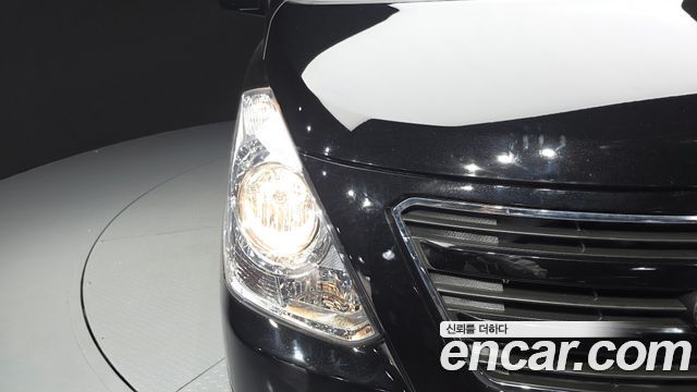 Hyundai Starex 2016 — photo 8