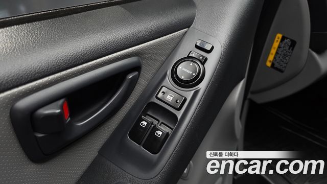 Hyundai Starex 2016 — photo 27