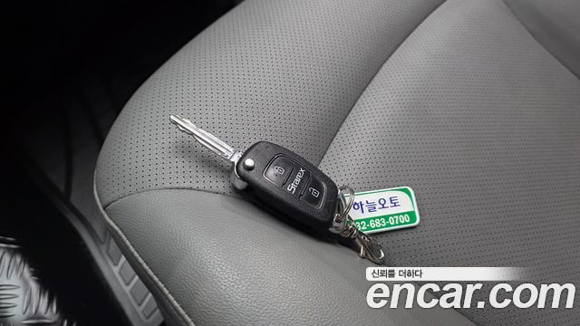 Hyundai Starex 2016 — photo 28