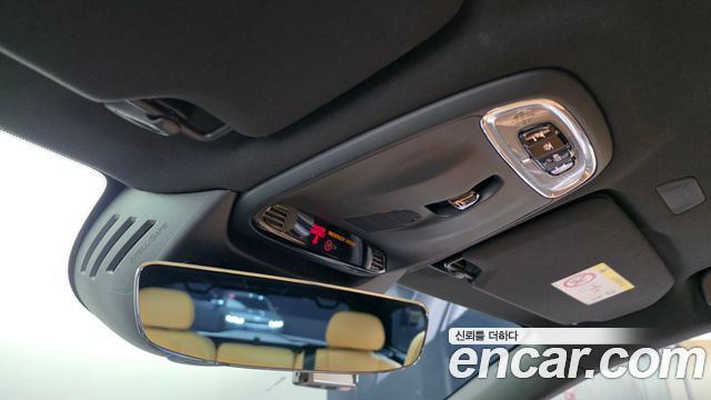 Volvo V90 2019 — photo 17