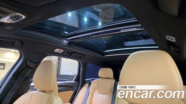 Volvo V90 2019 — photo 18