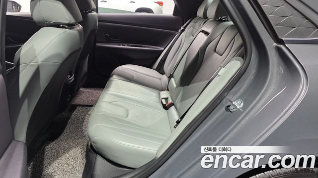 Hyundai AVANTE 2024 — photo 11