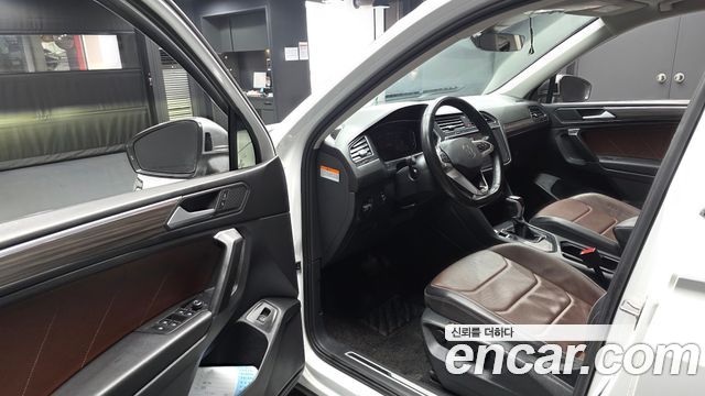 Volkswagen Tiguan 2022 — photo 10