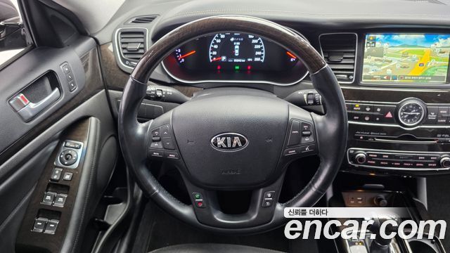 Kia K7 2014 — photo 13
