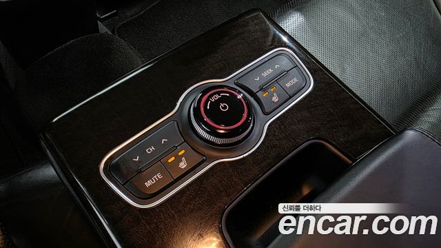 Kia K7 2014 — photo 19
