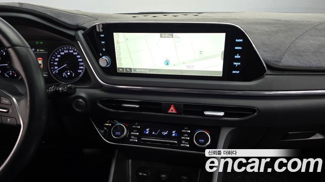 Hyundai Sonata 2023 — photo 19