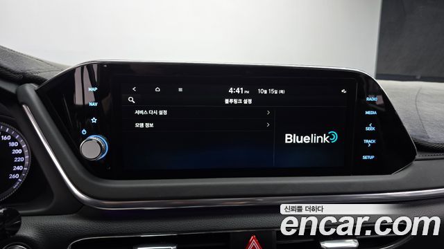 Hyundai Sonata 2023 — photo 25
