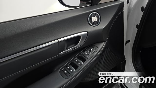 Hyundai Sonata 2023 — photo 26
