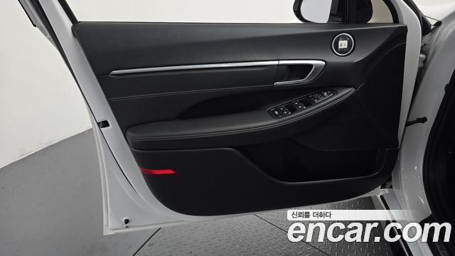 Hyundai Sonata 2023 — photo 14