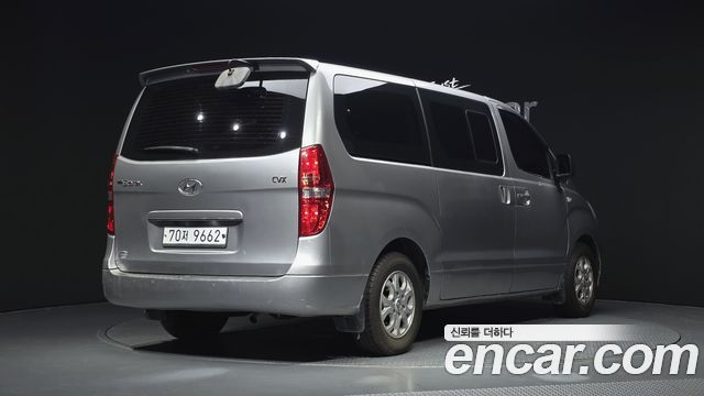 Hyundai Starex 2014 — photo 2