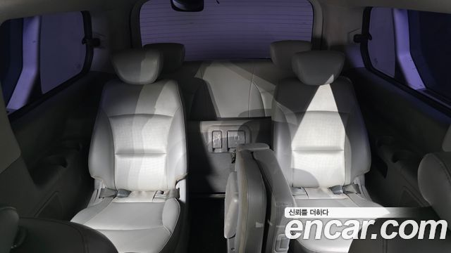 Hyundai Starex 2014 — photo 12
