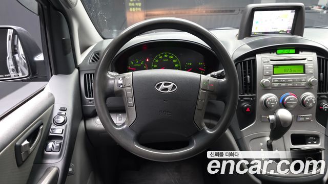 Hyundai Starex 2014 — photo 13