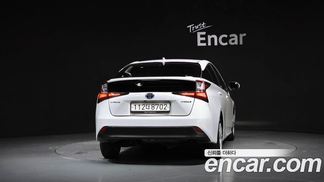 Toyota Prius 2019 — photo 4