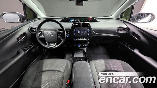 Toyota Prius 2019 — photo 7